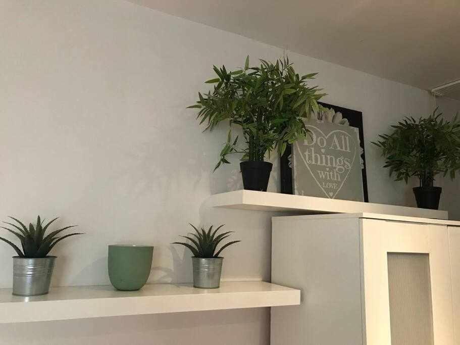 Una Encantadora Estadia En Madrid Apartment Bagian luar foto