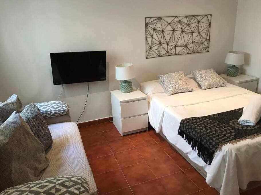 Una Encantadora Estadia En Madrid Apartment Bagian luar foto