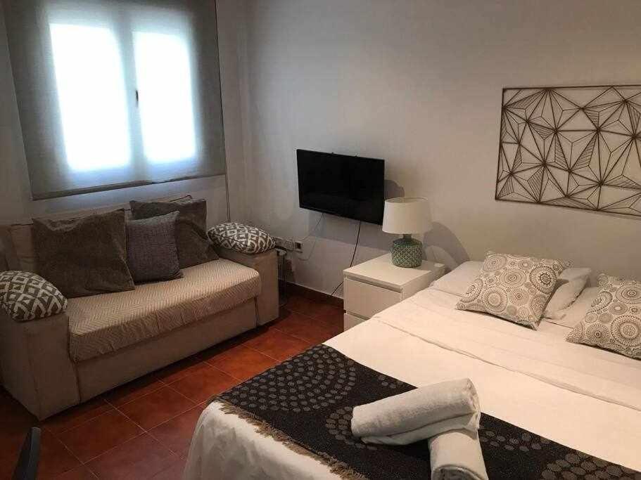 Una Encantadora Estadia En Madrid Apartment Bagian luar foto